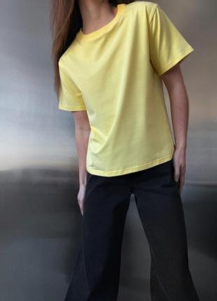 Базова футболка жовта1 фото