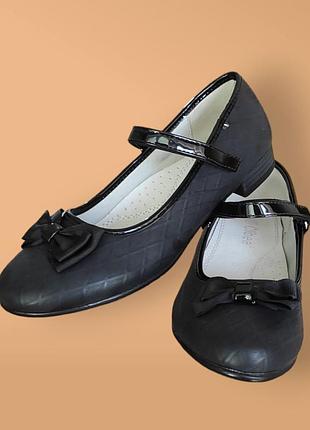 Черные туфли лодочки на каблуке для девочки школьные, под платье