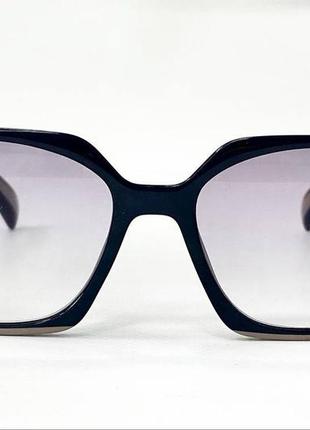 Коригуючі окуляри для зору жіночі лисчики тоновані в двокольоровій оправі з легким градієнтним тонуванням широкі дужки5 фото
