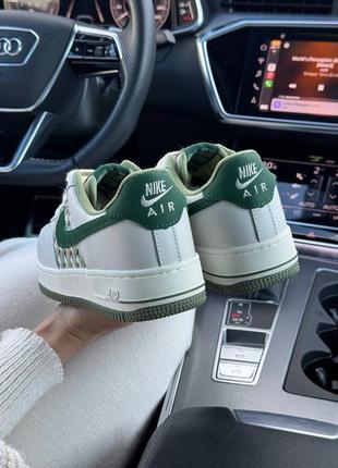 Женские кроссовки nike air force 1 light gray green4 фото