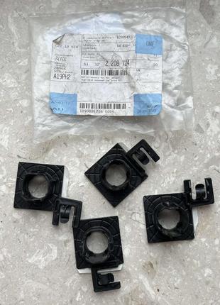 51122208724  bmw5 f10 кріплення  датчиків заднього руху pdc 51122208724