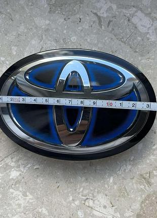 Емблема перед toyota corolla e21 18-23 sedan 90975-02124 90975-02136