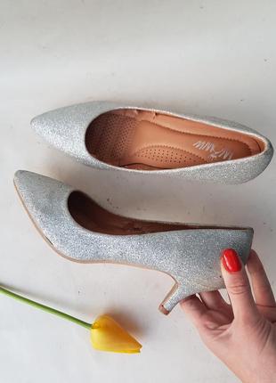 Серебристые серебряные туфельки в мелких блестках woww2 фото