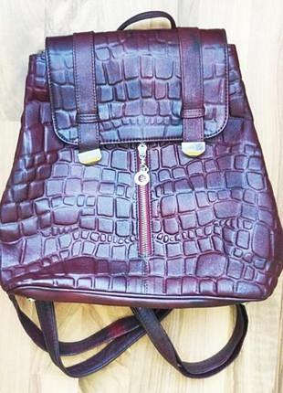 Натуральный кожаный рюкзак из кожи буйвола