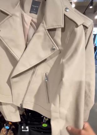 Куртка косуха primark з якiсного  шкiрзамiнника хл розмiр