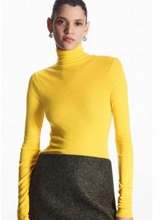 Cos шерстяной мирер желтый гольф 36