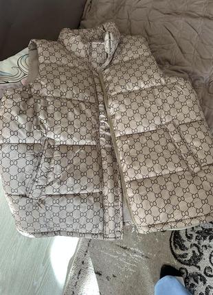 Безрукавка