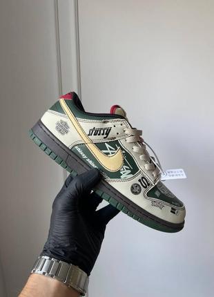 Мужские кроссовки nike sb dunk low x stussy `bmw m3`