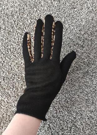 Перчатки