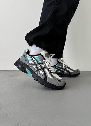 Кросівки asics