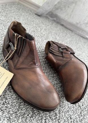 Женские новые ботинки nylo cos dutti