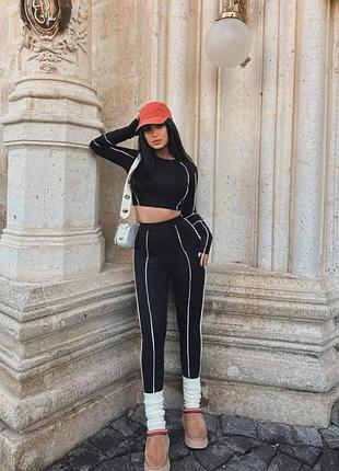 Костюм жіночий