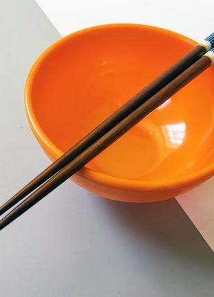 Комплект пиала для риса + пара палочек для еды хаси3 фото