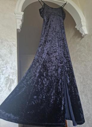 Оксамитова чорна довга сукня на тонких бретелях miss selfridge