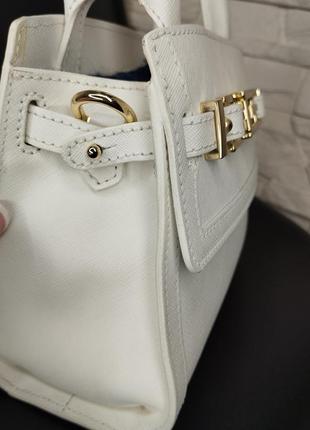 Оригинальная женская мини сумочка guess cristina mini handbag genium leather made in italy6 фото