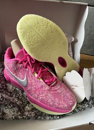 Кроссовкм nike lebron xxi the world is coupon oyster pink hf0721-900