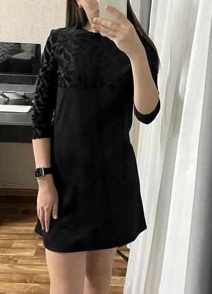 Черное платье с красивым верхом