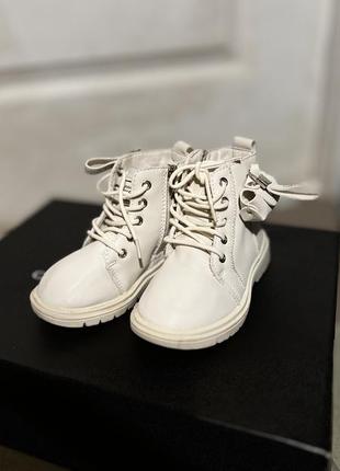 Сапожки для девочки