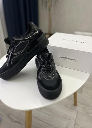 Женские черные сникерсы calvin klein jeans