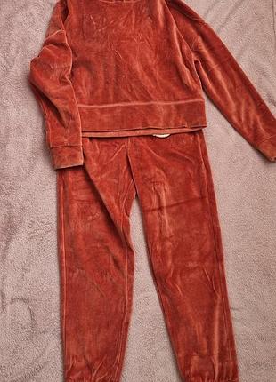 Спортивний костюм