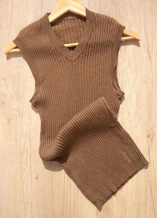 Шерстяной винтажный жилет hugo в рубчик жилетка безрукавка свитер винтаж 100% шерсть