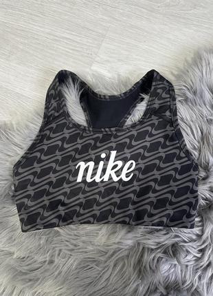 Спортивний топ nike