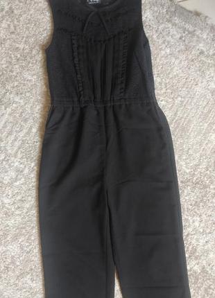 Стильный комбинезон для девочки