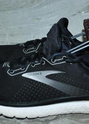 Brooks черные кроссовки 42 р 5