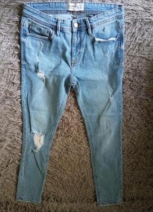 Классные стильные джинсы