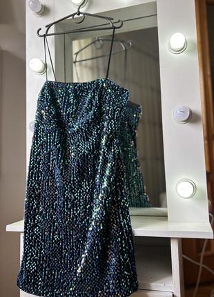 Платье в блестки motel