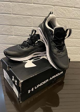 Кросівки under armour