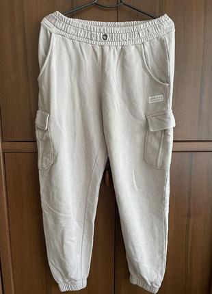 Спортивные штаны 
alpha industries