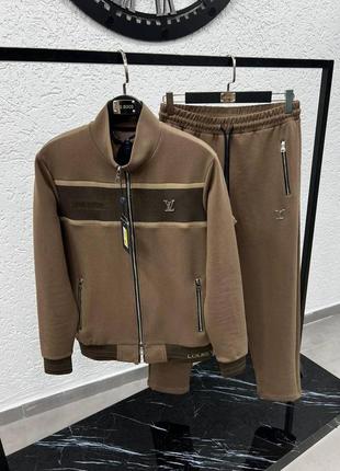 Спортивный костюм в стиле louis vuitton