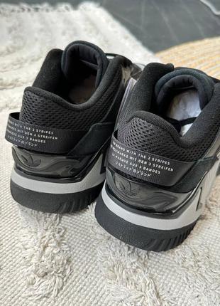 Оригинальные кроссовки от adidas7 фото