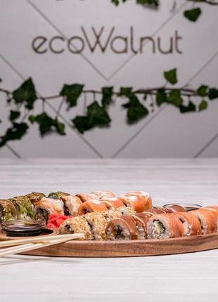 Дерев'яна тарілка для закусок манежниця підніс для сервірування подачі фруктів...