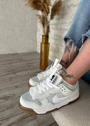 Брендові жіночі кросівки nike dunk low jumbo white gum * moond
