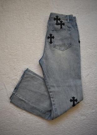 Джинсы в стиле chrome hearts