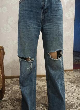 Шикарные рваные джинсы