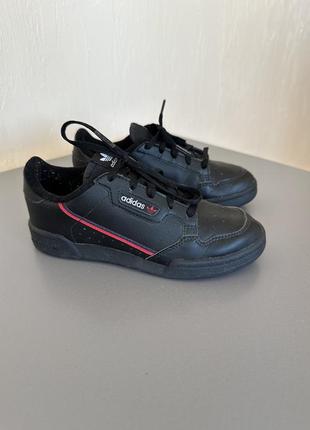 Кроссовки adidas, кроссовки детские, детская обувь, adidas,