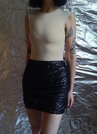Ошатна модна чорна міні спідниця юбка юбочка з паєтками