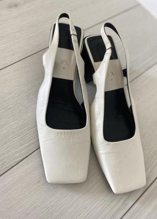 Туфлі zara