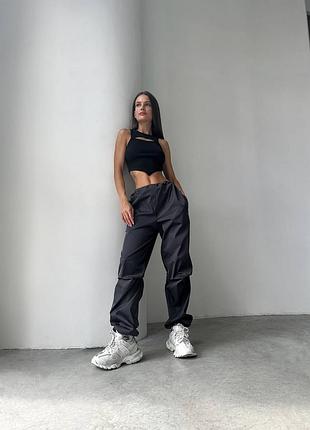 Спортивні штани з котону оверсайз джоггери сірі бежеві затягуються знизу трендові стильні