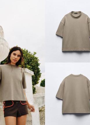 Плотная котоновая футболка zara зара хаки с подплечниками
