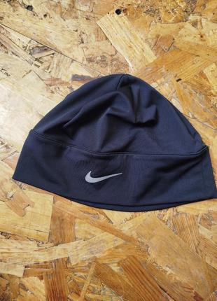 Спортивна шапка nike