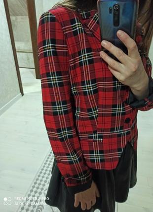 Жакет в шотландскую клетку zara s-m