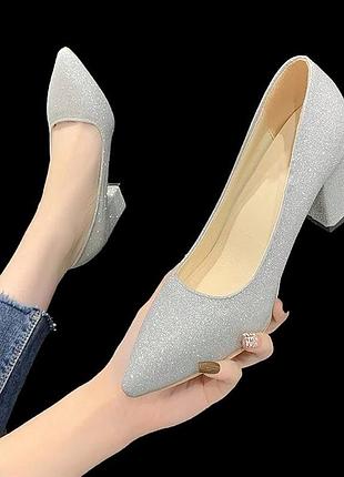 🥰 блестящие туфли на каблуке 43