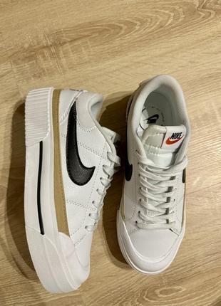 Кросівки nike