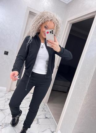 Костюм: штани на манжеті + кофта на змійці