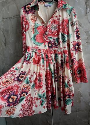 Шелковое платье red valentino