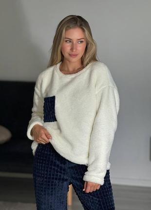 Махрова жіноча піжама